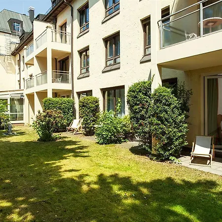 Szálloda Prinzregent Am Friedensengel 4*
