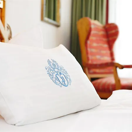 Prinzregent Am Friedensengel Szálloda 4*