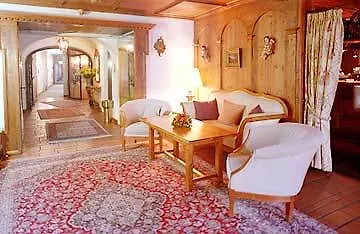 Prinzregent Am Friedensengel 호텔 4*