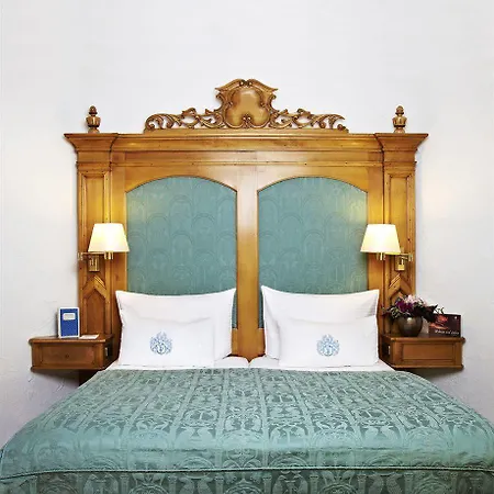 Prinzregent Am Friedensengel Hotel