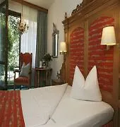 Hotel Prinzregent Am Friedensengel 4*