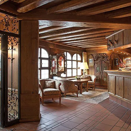 호텔 Prinzregent Am Friedensengel 4*